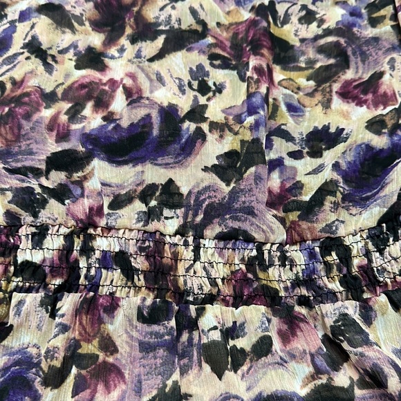 Susie Rose floral sheer top XL - Picture 2 of 5